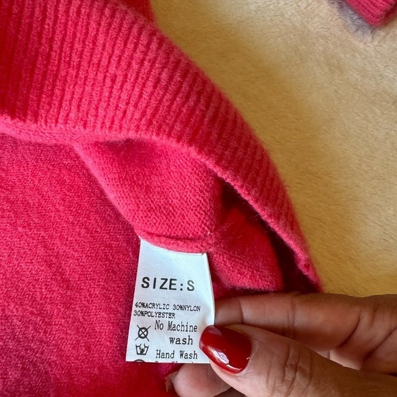 Abela V neck sweater cuffed sleeves, soft material,winter size Small Coral - Picture 9 of 13